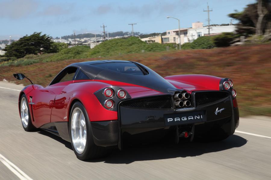  Pagani Huayra 2012 года  (WW) (фото 12 из 82)